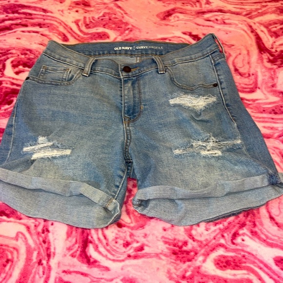 Women’s Old Navy Curvy Fit Distressed Jean Shorts Size 4 - Picture 1 of 2